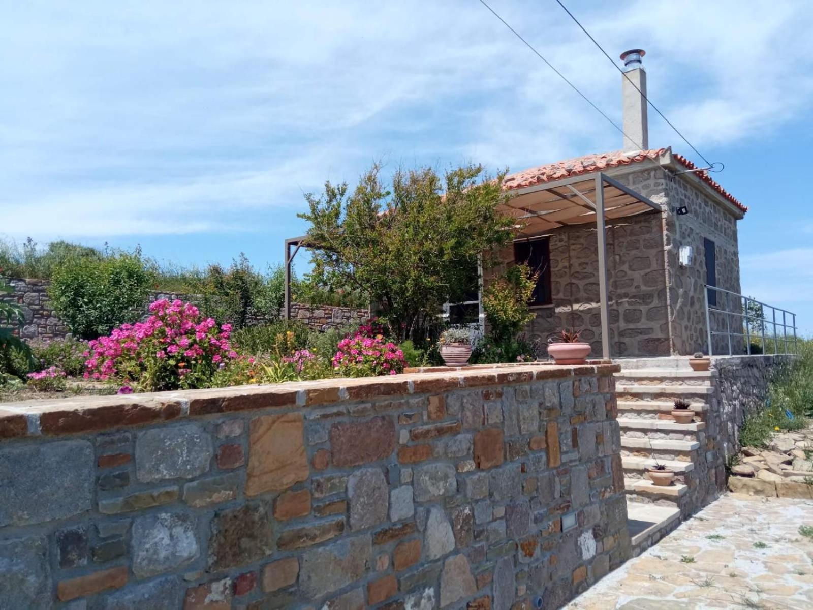Cozy House With Amazing Sea View Leilighet Kaminia  Eksteriør bilde